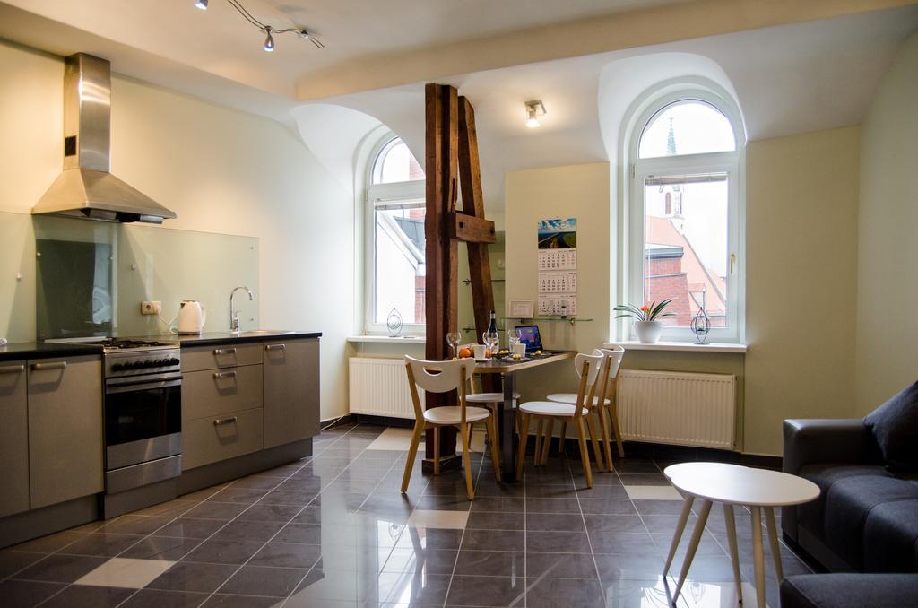 City Inn Riga Apartment, Old Town Panorama View With Parking المظهر الخارجي الصورة