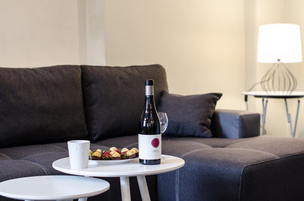 City Inn Riga Apartment, Old Town Panorama View With Parking المظهر الخارجي الصورة